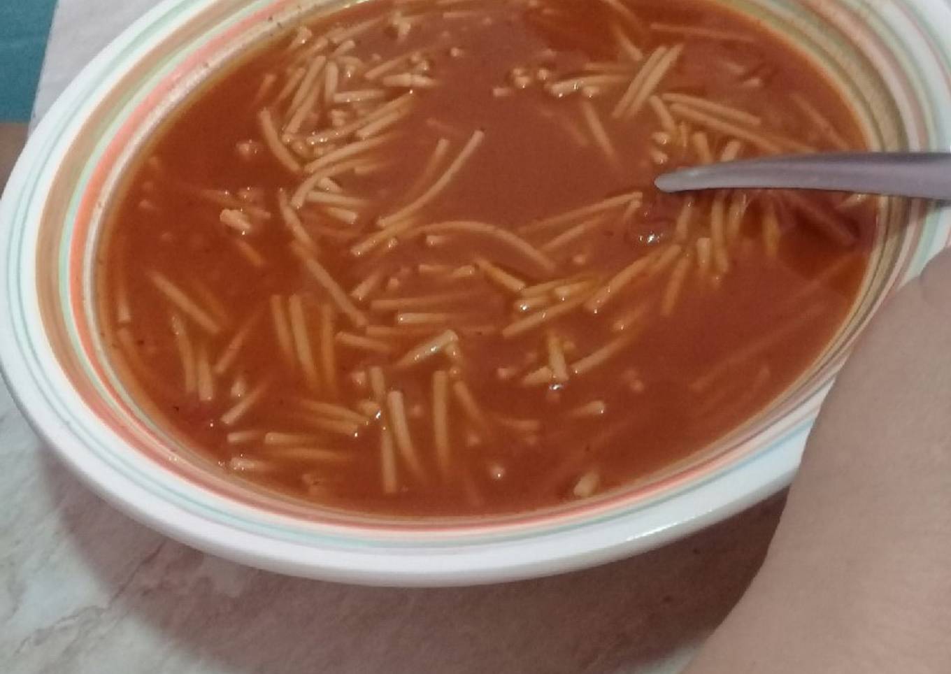 Sopa de fideo a los 4 chiles