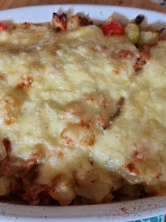 Una foto de Gratinado de atún y chayote