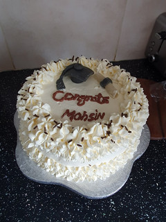 A picture of Graduation cake.