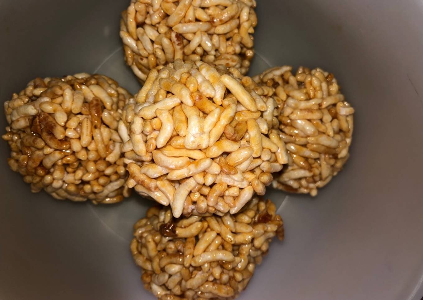 Murmura laddu (Healthy easy and instant less ingredients)