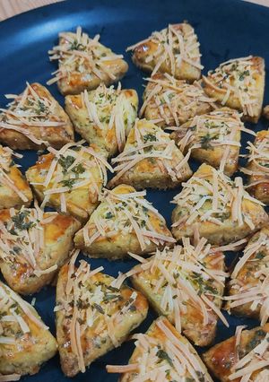 Foto resep Garlic Cheese Cookies