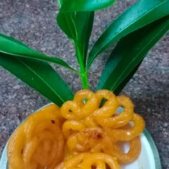 A picture of Jangri mithai.