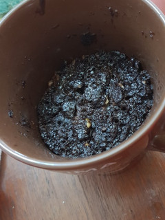 手工馬克杯巧克力蛋糕（超省錢學生甜點） 的食譜成品照片