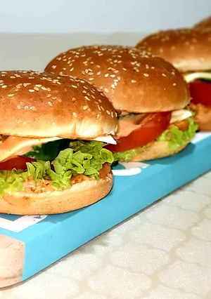 A picture of Chicken burger.