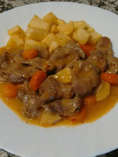 Una foto de Mollejas de pollo con calabaza