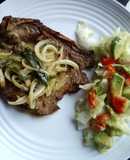 Chuleta de res en crema de jalapeños