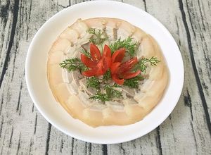 Hình của món Thịt ba chỉ luộc 🥩.