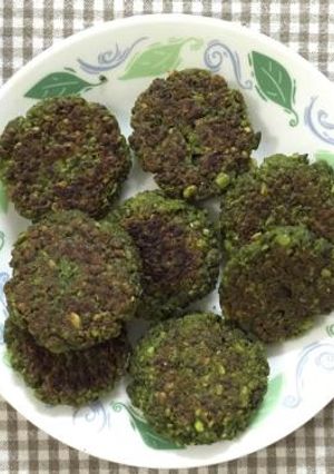 A picture of Hara Chana Kebab.