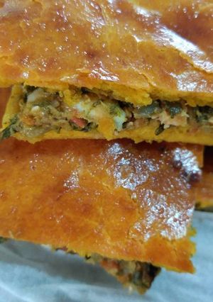 Una foto de Empanada de collejas, en horno de leña (receta de la abuela Dori)