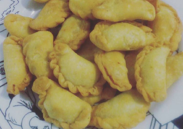 Pastel Mini Abon Pedas Ala Dapur Saya