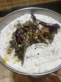 नारियल की चटनी (Nariyal Ki Chutney recipe in hindi) रेसिपी मुख्य फोटो