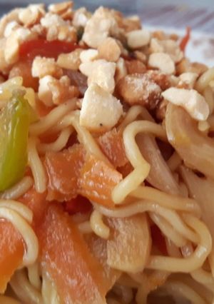 Una foto de Pasta estilo asiático