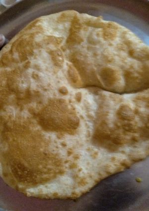 A picture of Bhatura.