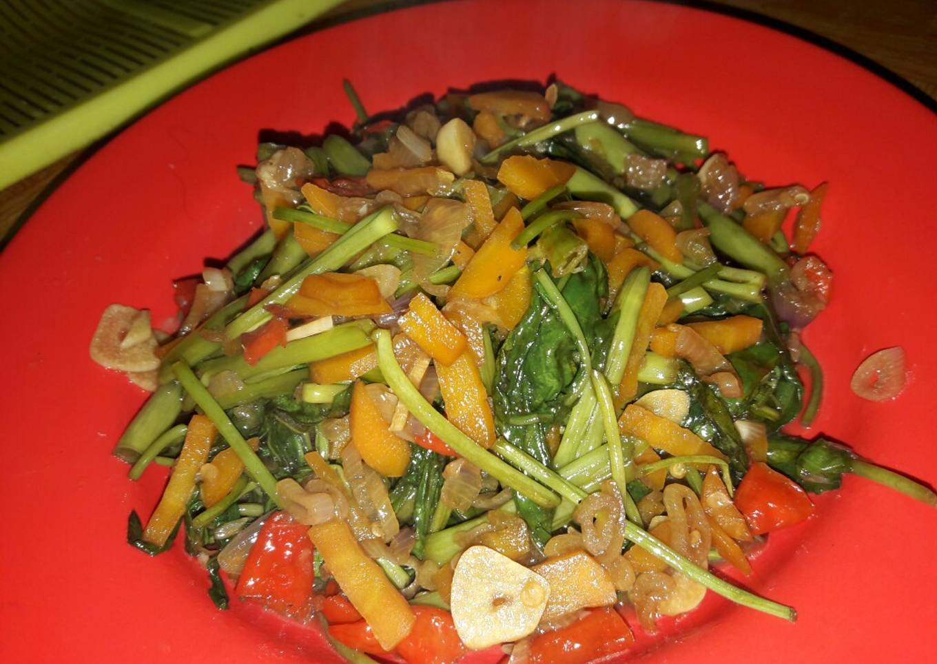 Terasi goreng pedas kangkung ala Mama Naraya 😊