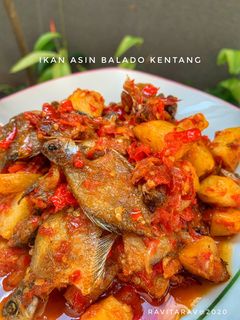 Foto resep Ikan asin balado kentang #olahanikanAsin #ikanasinsepatmini