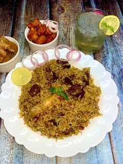 மட்டன் பிரியாணி(Mutton biryani recipe in tamil) செய்முறை முக்கிய புகைப்படம்