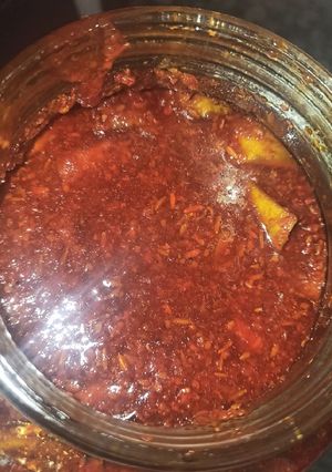 ગોળ કેરી નું અથાણું (Gol Keri Athanu Recipe in Gujarati) રેસીપી મુખ્ય ફોટો
