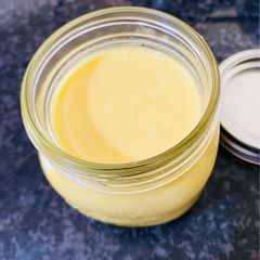 A picture of Mango Mayo.