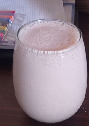 Una foto de 🍓🍌Smoothie 🍓🍌