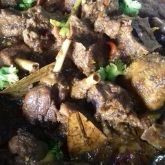 A picture of Hasher mangso / duck meat.