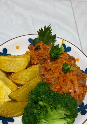 Foto resep Dendeng Daging Sapi Bumbu Bali Pedas dgn Potato Wedges + Brokoli