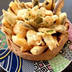 A picture of Cuoppo vegetariano.