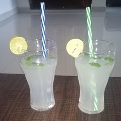 A picture of Virgin Mojito.