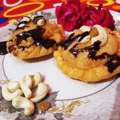 A picture of Chocolatey paneer chandrakala.