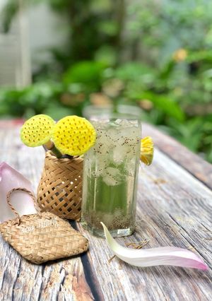 Hình của món Nước Nha Đam Lá Dứa Hạt Chia.