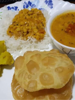 हरे मटर की पूरी (Hare Matar ki puri recipe in hindi) रेसिपी मुख्य फोटो