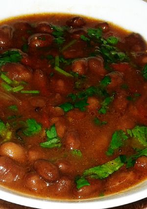 A picture of Yellow beans stew.