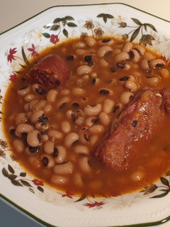 Una foto de Carillas con costillas y chorizo