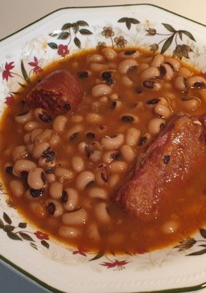 Una foto de Carillas con costillas y chorizo
