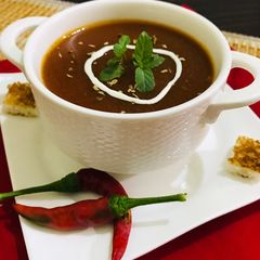 A picture of Tomato soup 🍜.