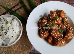 Foto resep Dakgangjeong (Ayam Goreng Krispi Saus Madu ala Korea)