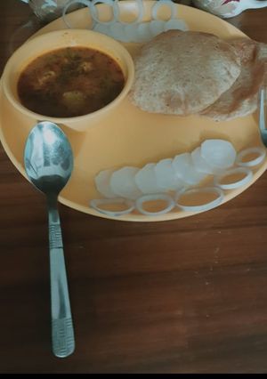 आलू टमाटर की सब्जी (Aloo tamatar ki sabzi recipe in hindi) रेसिपी मुख्य फोटो