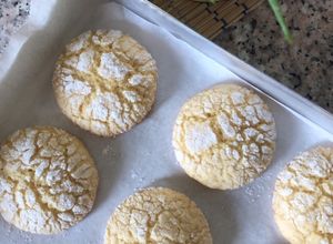 صورة لوصفة كوكيز الليمون - Lemon crinkle cookies 🍋