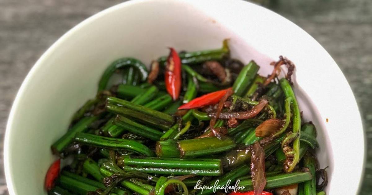 Resipi Pucuk Paku Goreng Kicap Oleh Kakak Faa Cookpad