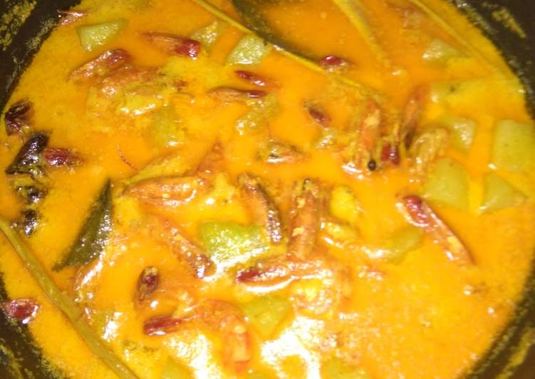 Gulai kentang labu siam udang