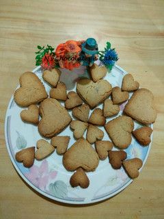 A picture of Home made Whole Wheat Kobri (Coconut) Biscuits.