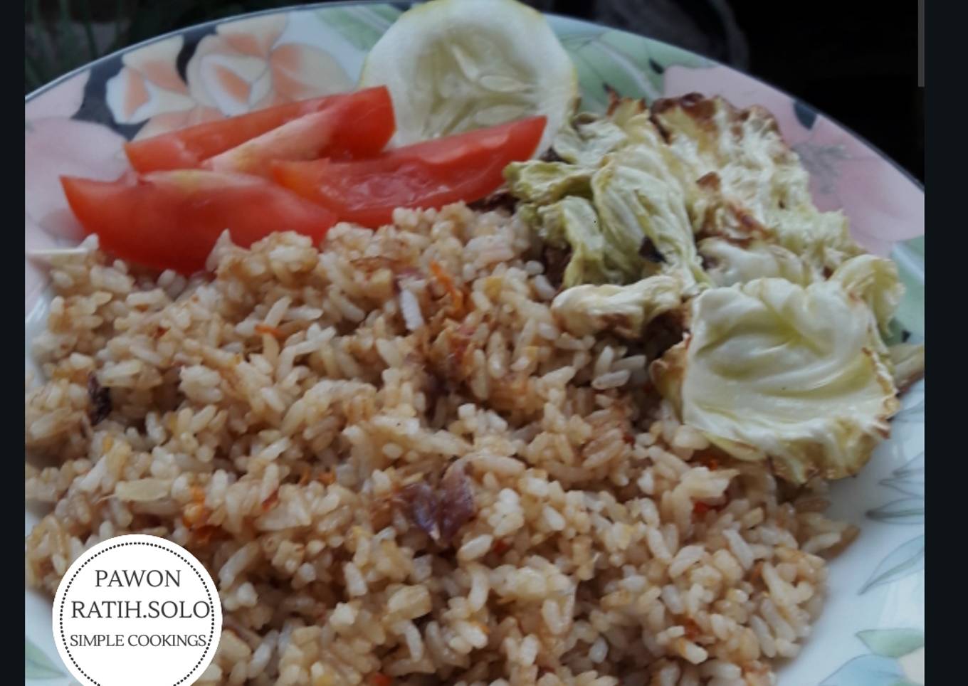 Nasi goreng enak, toping kol goreng paling gampang