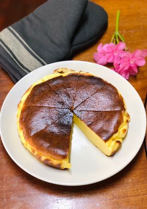 รูปของ Basque Burnt Cheesecake