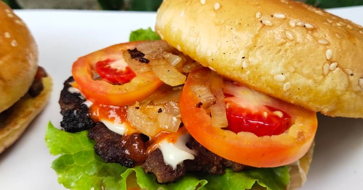 Resep Spesial burger daging sapi oleh FHaniyah Cookpad