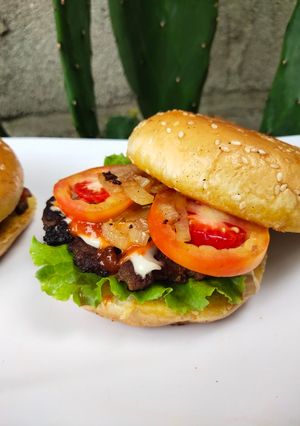 Foto resep Spesial burger daging sapi