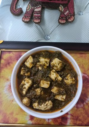 पालक पनीर (palak paneer recipe in Hindi) रेसिपी मुख्य फोटो
