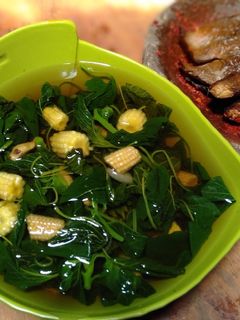 Foto resep Sayur bening bayam & sambal terasi pari asap