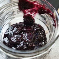 A picture of Blueberry Preserve.