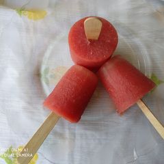 A picture of Watermelon candy.