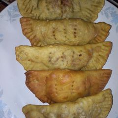 A picture of Fried Meat pie.