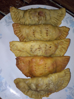A picture of Fried Meat pie.